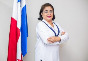 Adelina Hernández OFICIAL4