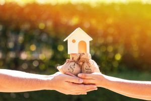 Family,Home,Concept,,A,Man,And,A,Women,Hands,Hold
